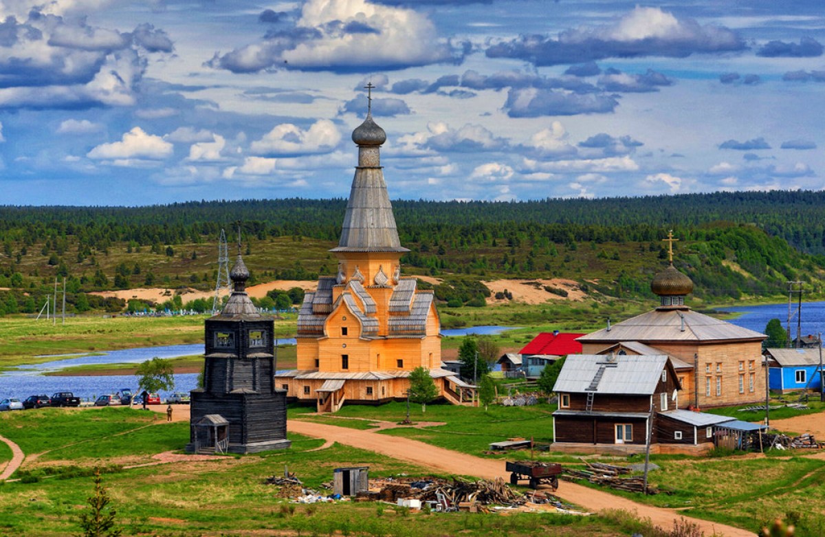 Церковь у реки Мурманск